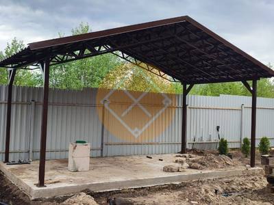 Металлический двускатный навес