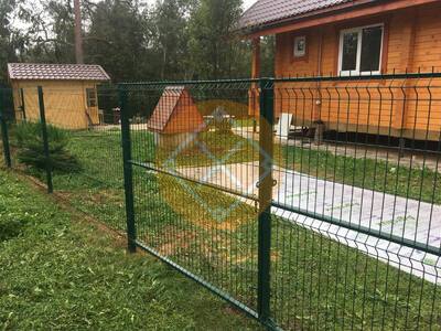 Невысокий забор из 3D сетки