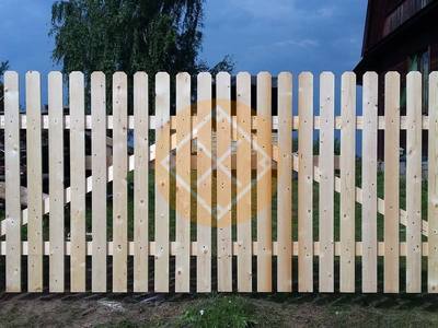 Ворота с распашными створками и штакетником из сосны